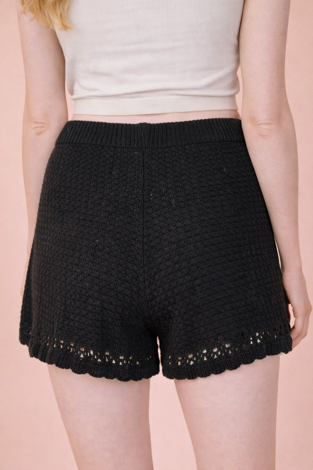 New In - short en maille noir