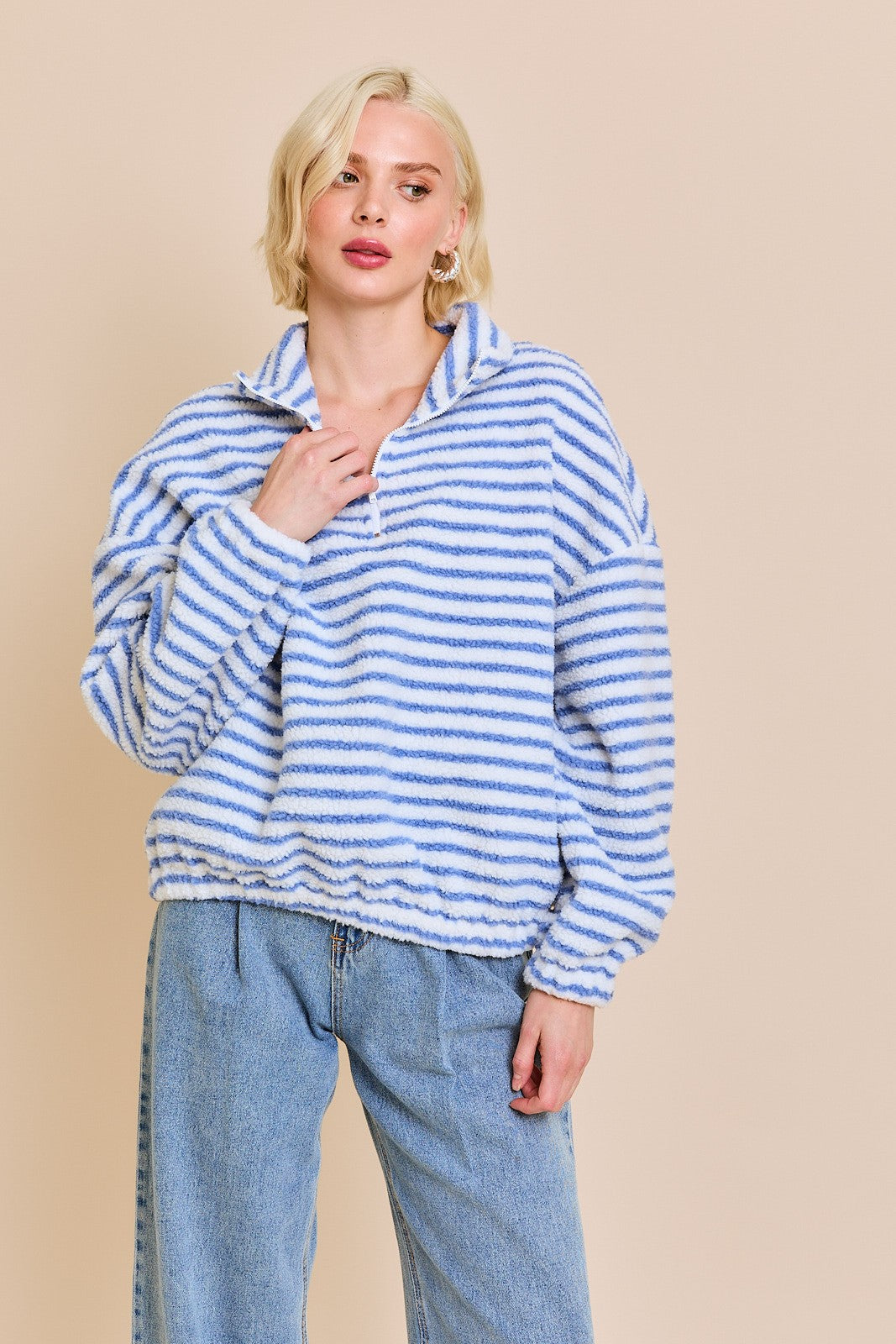 Le Lis - blue & white striped sherpa