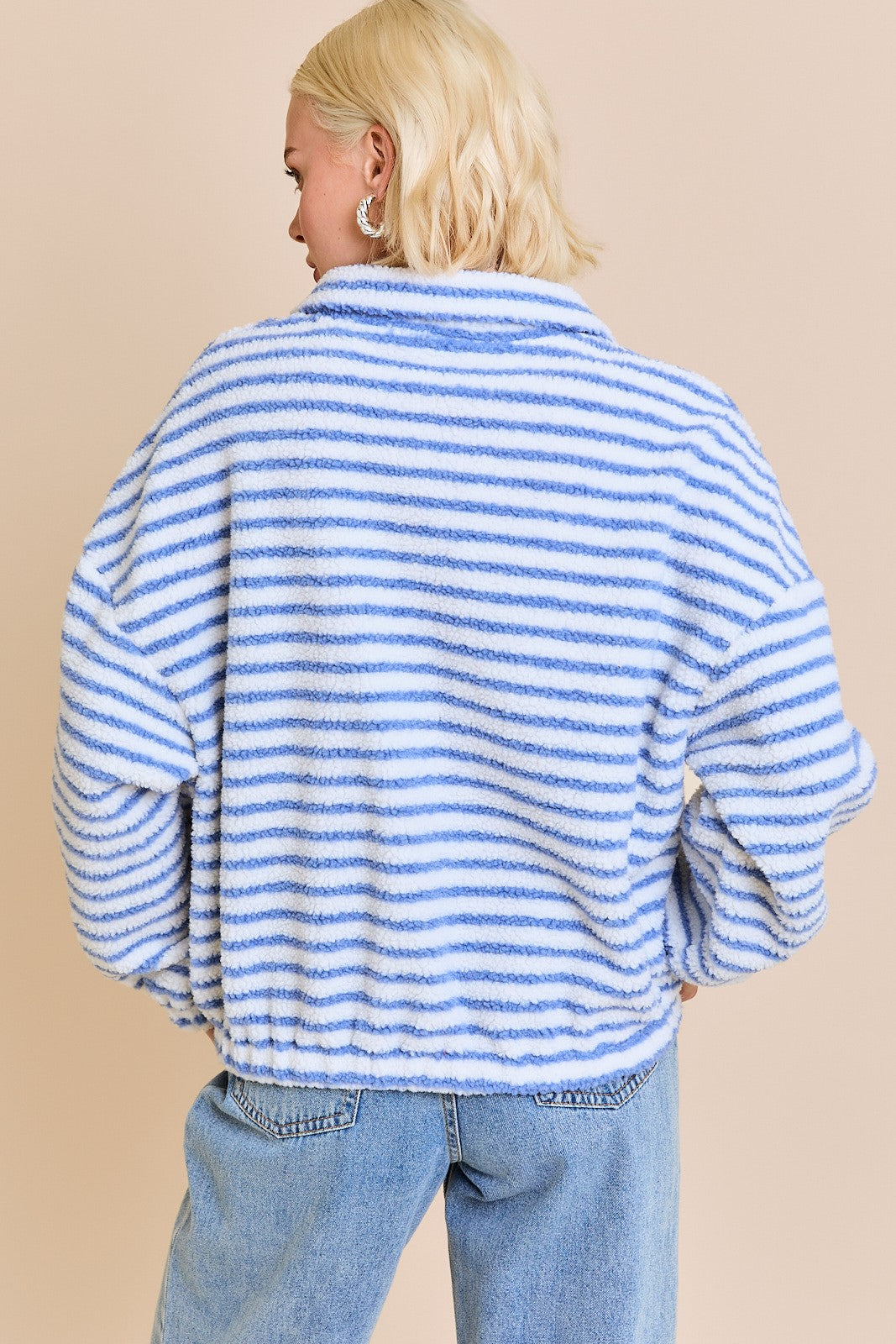 Le Lis - blue & white striped sherpa