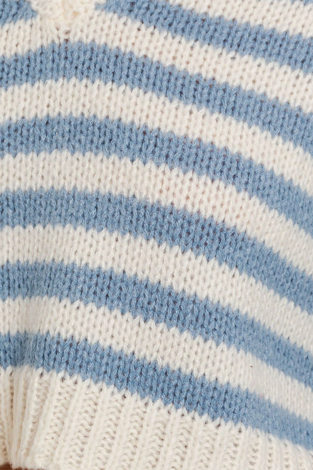 Le Lis - v-neck blue striped sweater