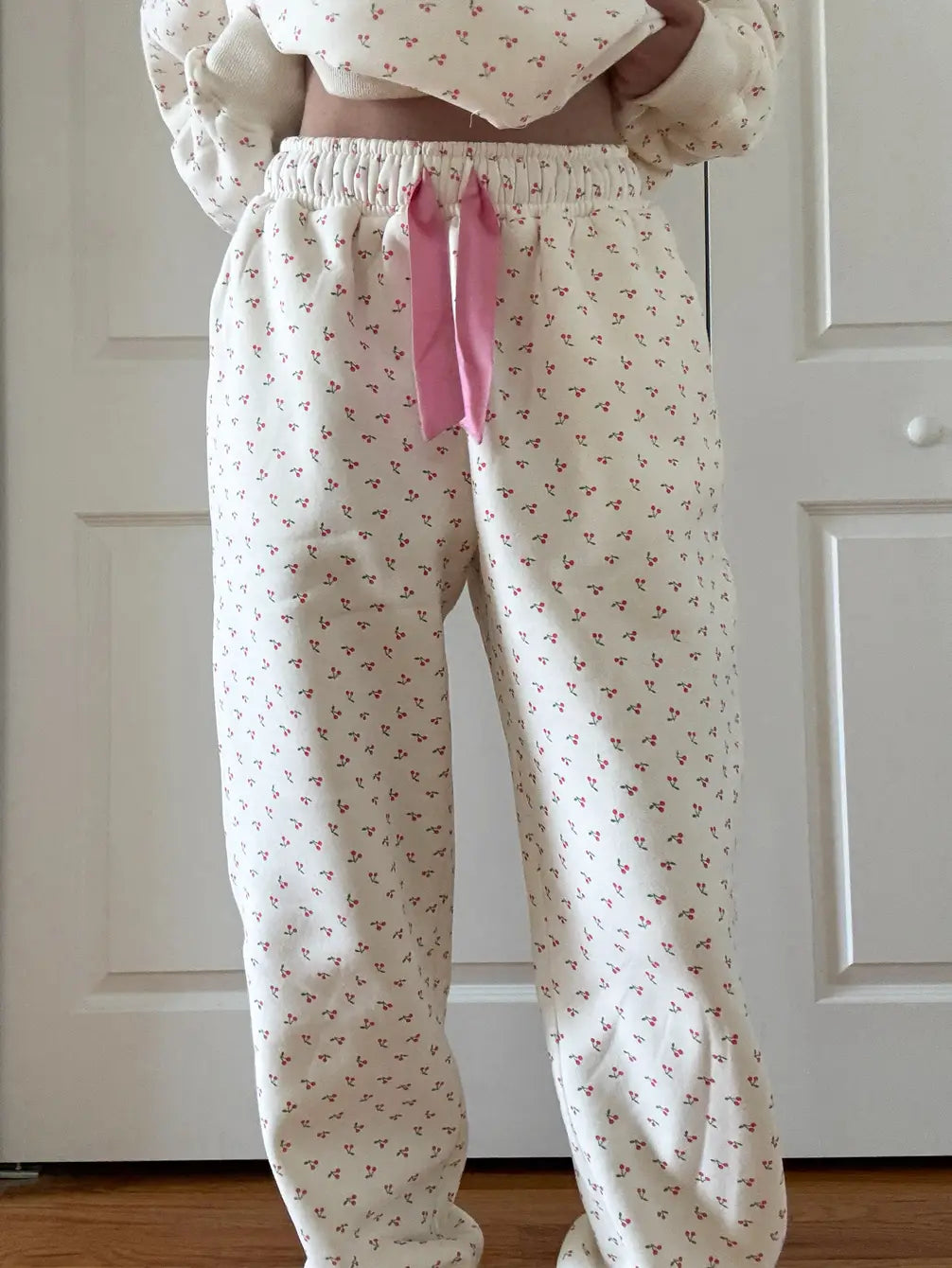 Sunkissed Coconut - Cherries joggers